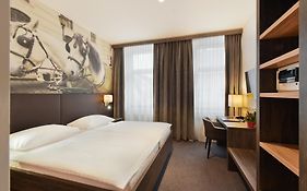 Hotel Lucia Wien Exterior photo
