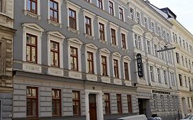City Hotel Deutschmeister Wien Exterior photo