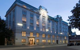Nh Wien Belvedere Hotel Exterior photo