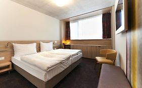 Simm'S Hotel Vienna Room photo