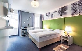 Boutique Hotel Donauwalzer Vienna Exterior photo